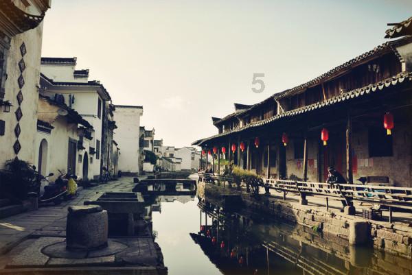 撒贝宁问董宇辉,刘德华到直播间出场费是多少